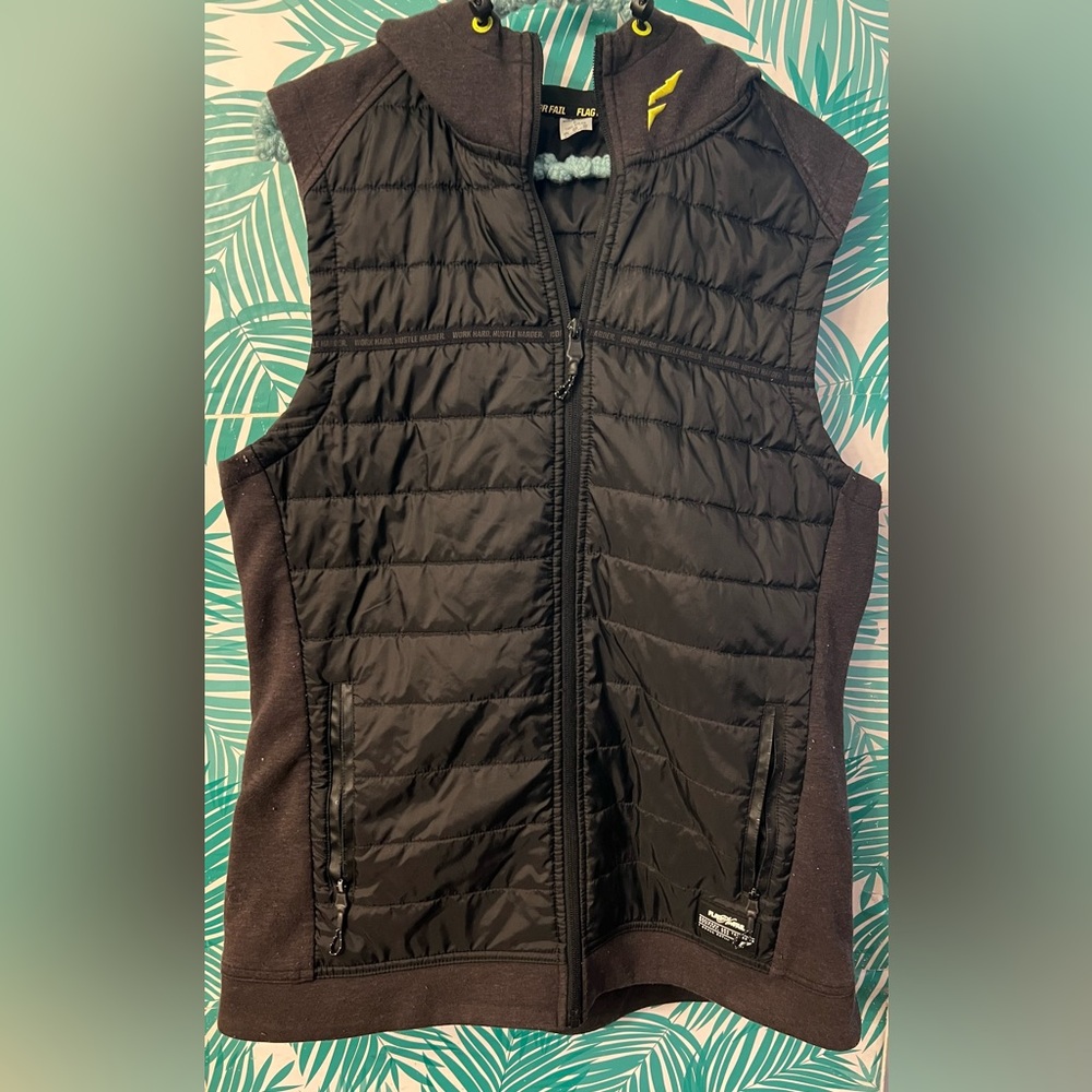 Flag nor fail puffer vest w/ hood Guc